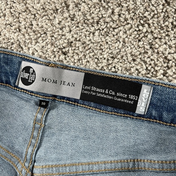 Levis Silver Tab Mom Jeans Womens 30‎ (Fits 28x25) High Rise Stretch Baggy Denim - Picture 4 of 16